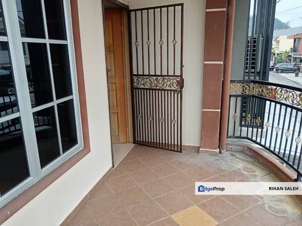 Taman Melawati, Ampang, Kuala Lumpur : RENOVATED Freehold Double-Storey Terraced House FOR SALE, Kuala Lumpur, Ampang