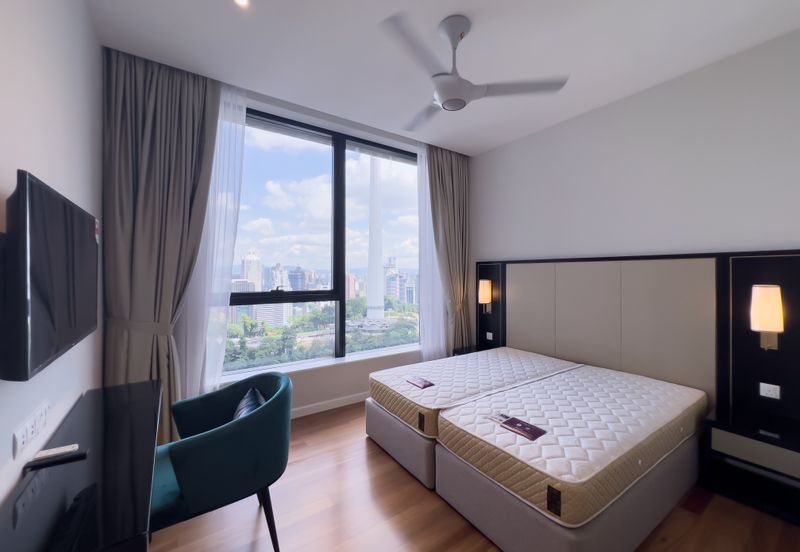 Pavilion Ceylon Hill