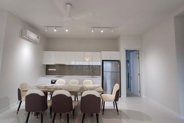 Mayfair Residences @ Pavilion Embassy