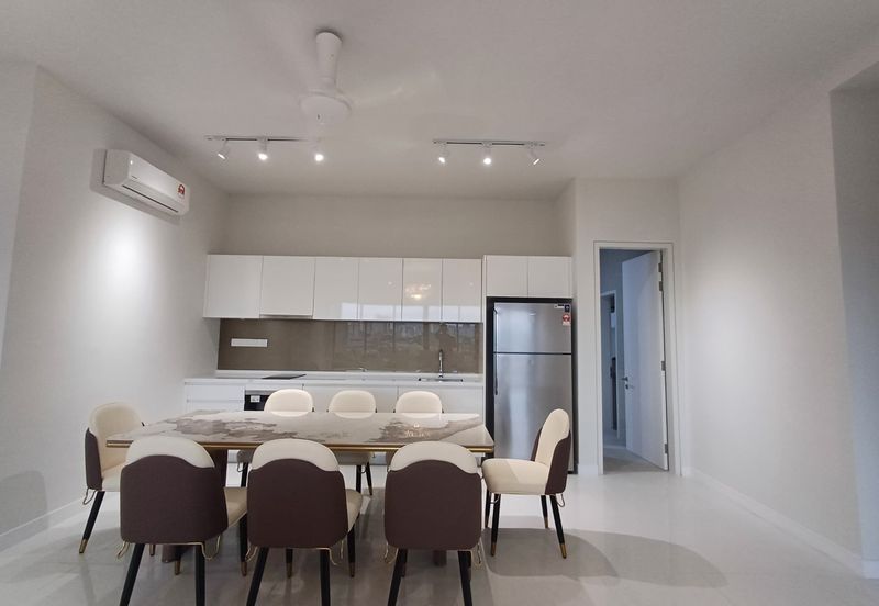 Mayfair Residences @ Pavilion Embassy