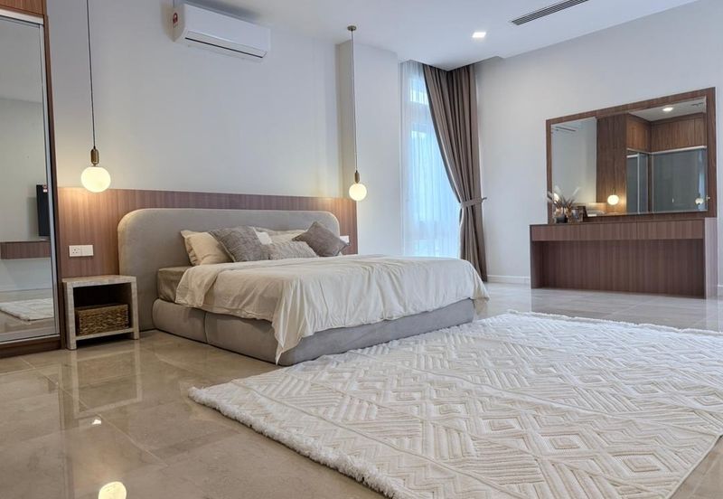 Luxury Home in U-Thant