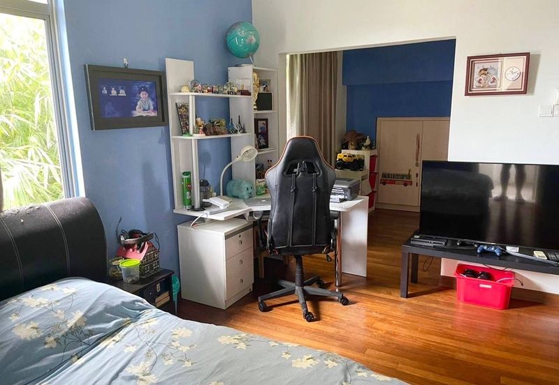 Changkat Kiara Surya