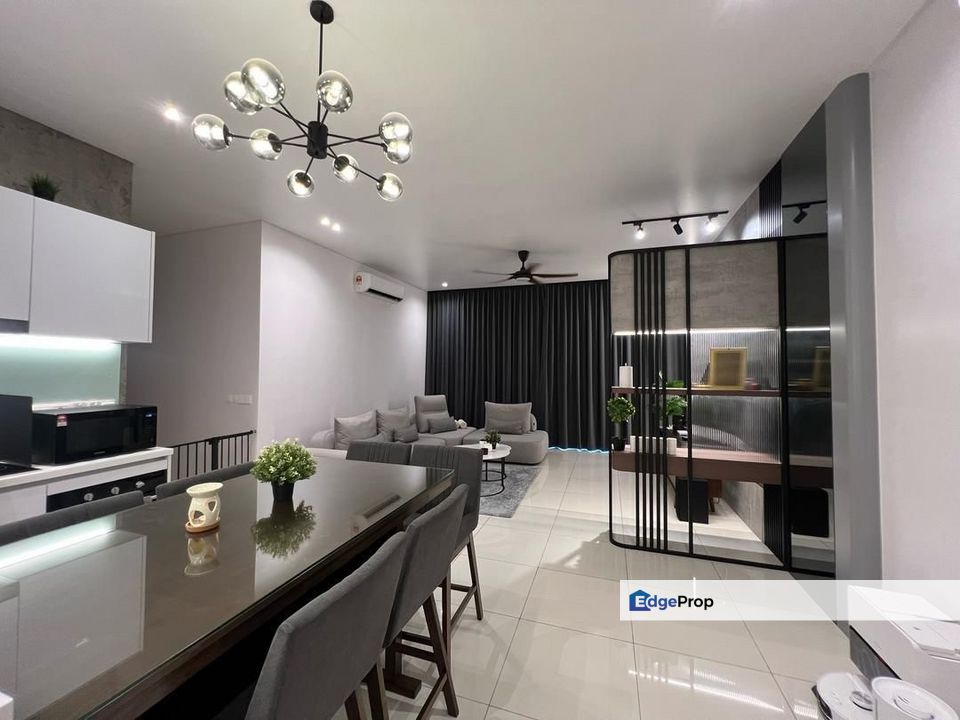 Tria Seputeh KL High Floor Corner Unit with KLCC & River View, Kuala Lumpur, Seputeh