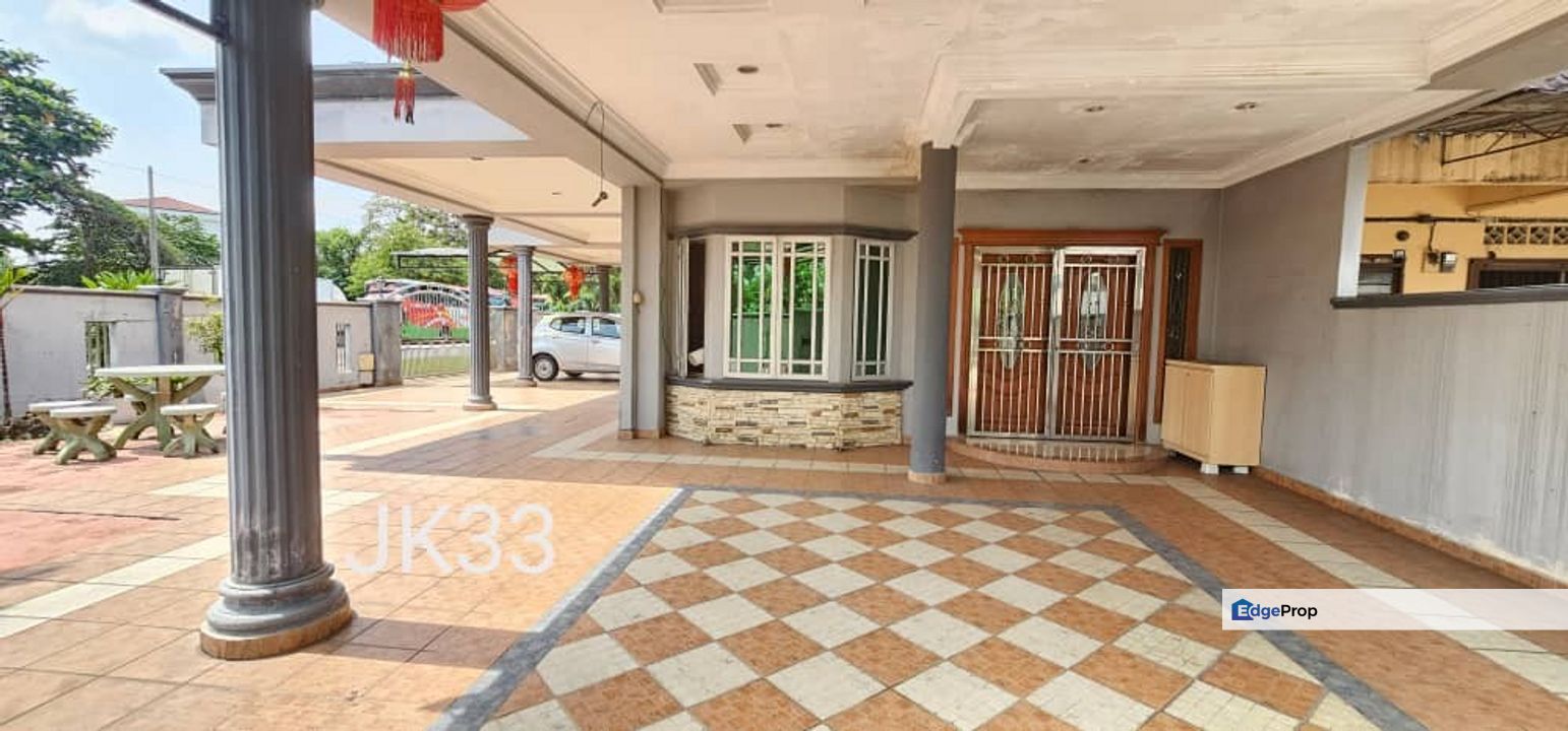 CORNER LOT HUGE LAND 2 Storey 4000 sqft Renovated Batu Belah Klang, Selangor, Klang