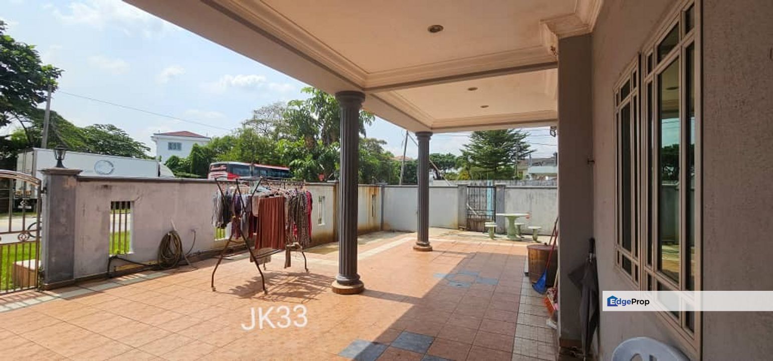CORNER LOT HUGE LAND 2 Storey 4000 sqft Renovated Batu Belah Klang, Selangor, Klang
