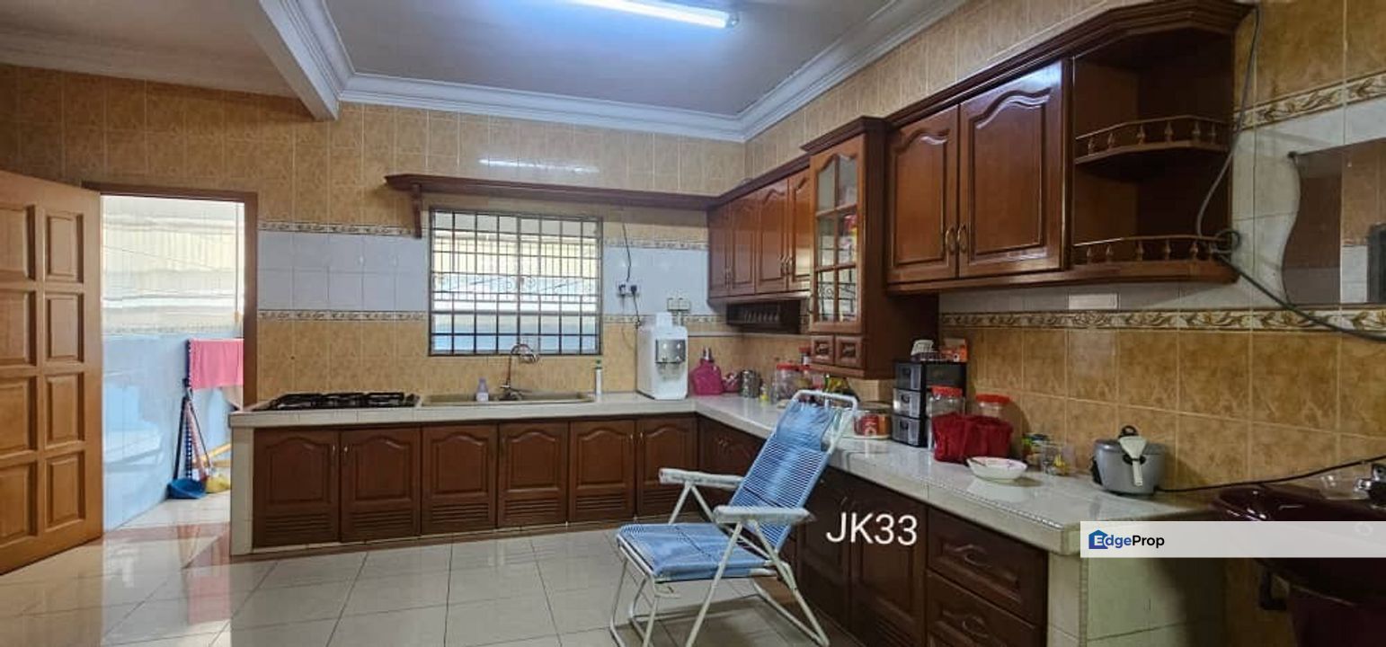 CORNER LOT HUGE LAND 2 Storey 4000 sqft Renovated Batu Belah Klang, Selangor, Klang