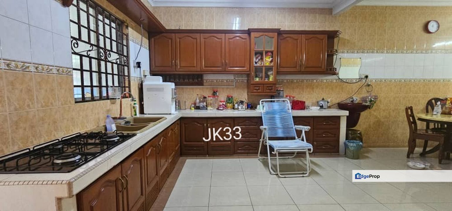 CORNER LOT HUGE LAND 2 Storey 4000 sqft Renovated Batu Belah Klang, Selangor, Klang