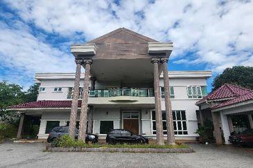 Double Storey Bungalow Bukit Kuda Klang 