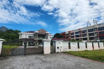 Double Storey Bungalow Bukit Kuda Klang 