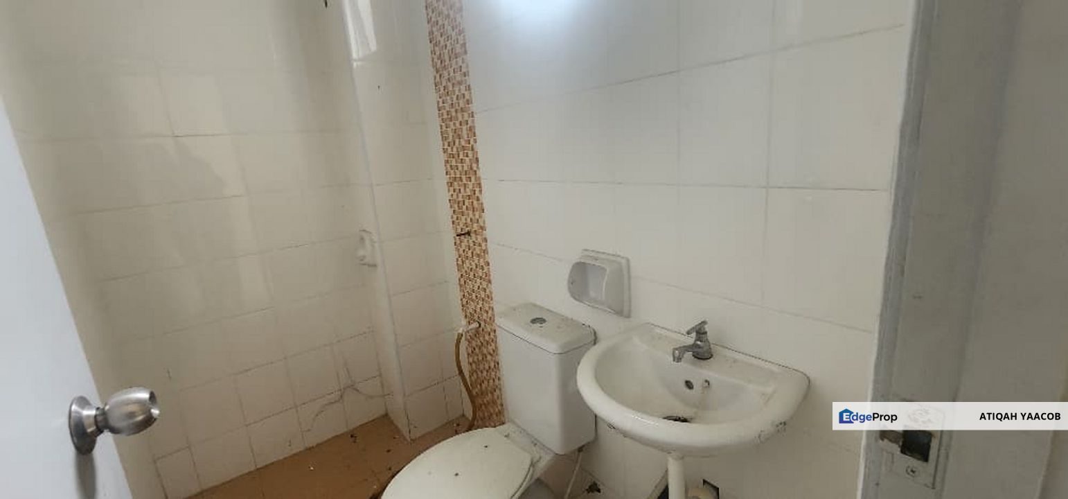 Double Storey Terrace Bukit Bandaraya U11 Shah Alam, Selangor, Shah Alam