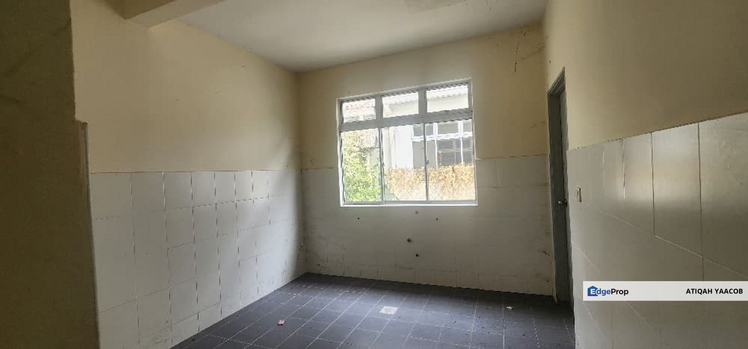 Double Storey Terrace Bukit Bandaraya U11 Shah Alam, Selangor, Shah Alam