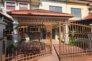 Double Storey (Amanda) Superlink D'Kayangan Seksyen 13 Shah Alam