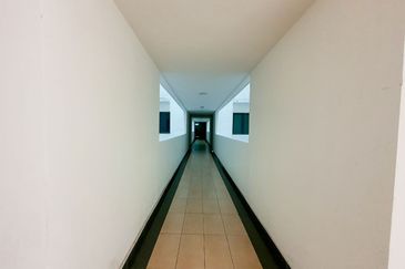 Vista Alam Serviced Apartment