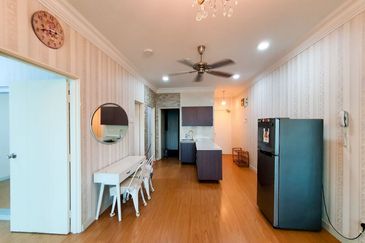 Vista Alam Serviced Apartment