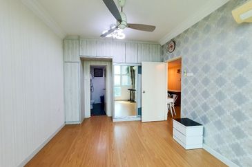 Vista Alam Serviced Apartment