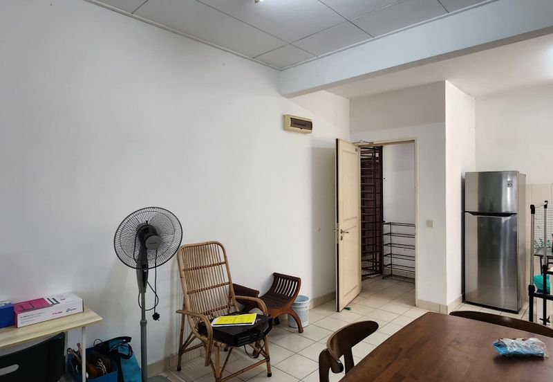 Akasia Apartment ( Setia Alam )