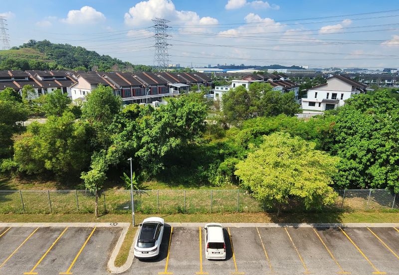 Akasia Apartment ( Setia Alam )