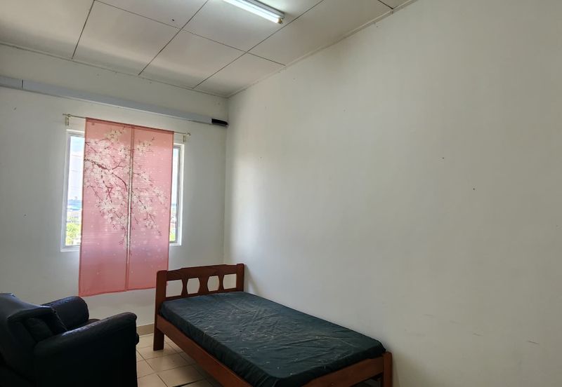 Akasia Apartment ( Setia Alam )