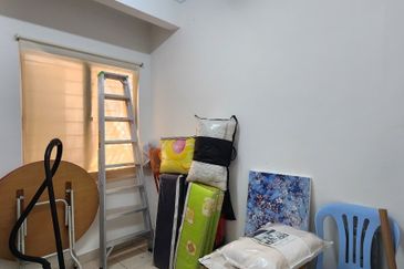 Akasia Apartment ( Setia Alam )