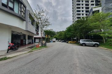 Bukit Jelutong