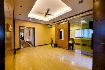 Titian, Bukit Jelutong