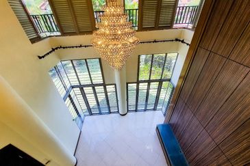 Titian, Bukit Jelutong