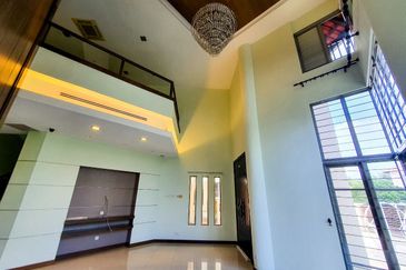 Titian, Bukit Jelutong