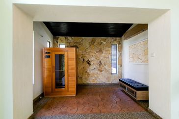 Titian, Bukit Jelutong