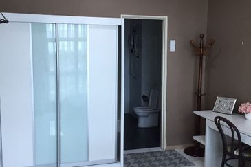 Vista Alam Serviced Apartment