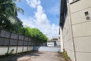 Bukit Jelutong Industrial Park