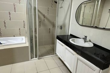 Seksyen 4, Shah Alam