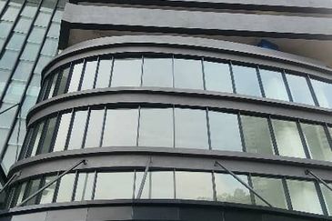 8 Premier @ i-City Finance Avenue