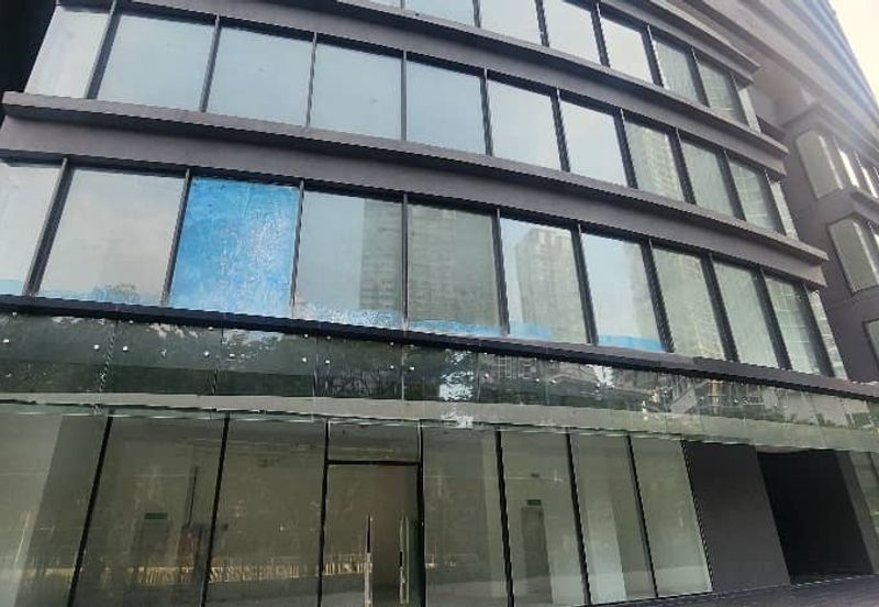 8 Premier @ i-City Finance Avenue