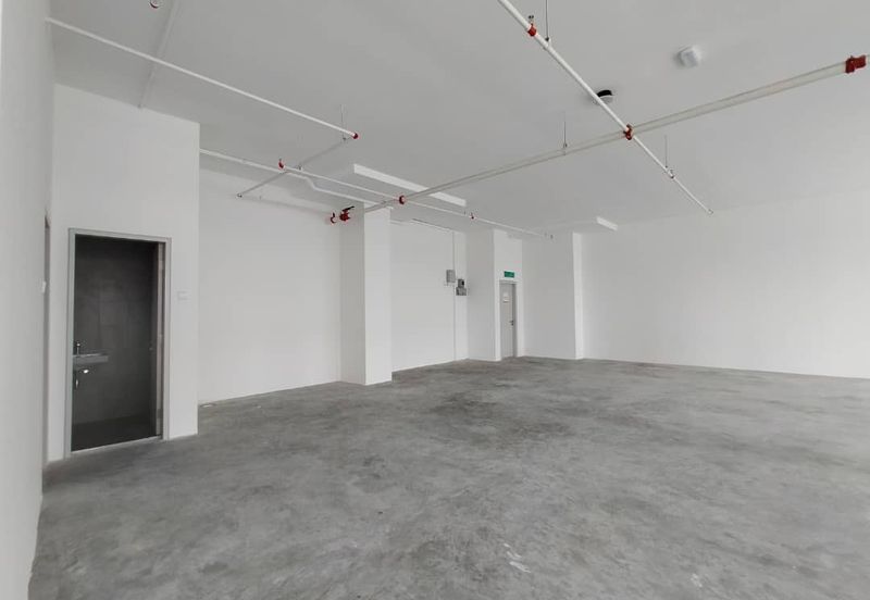 8 Premier @ i-City Finance Avenue