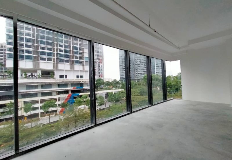 8 Premier @ i-City Finance Avenue