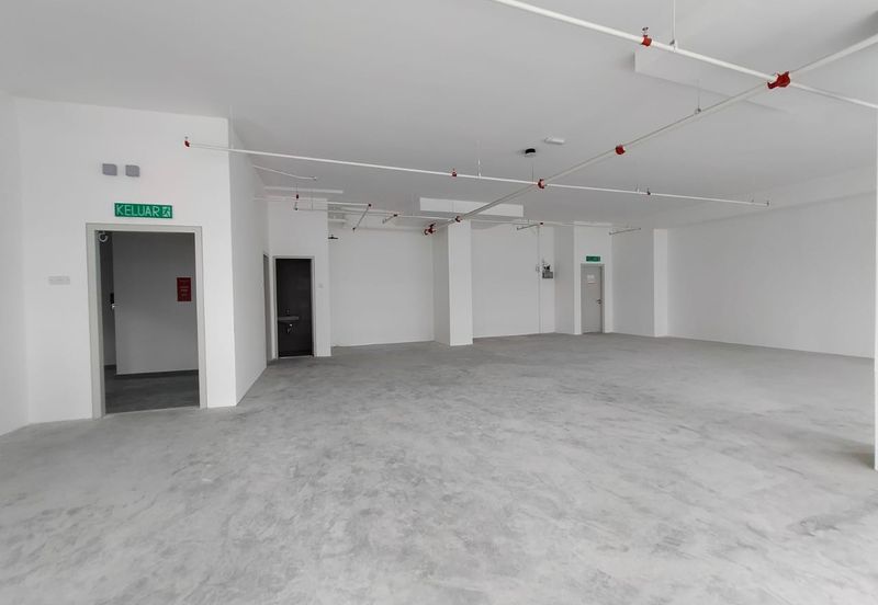 8 Premier @ i-City Finance Avenue