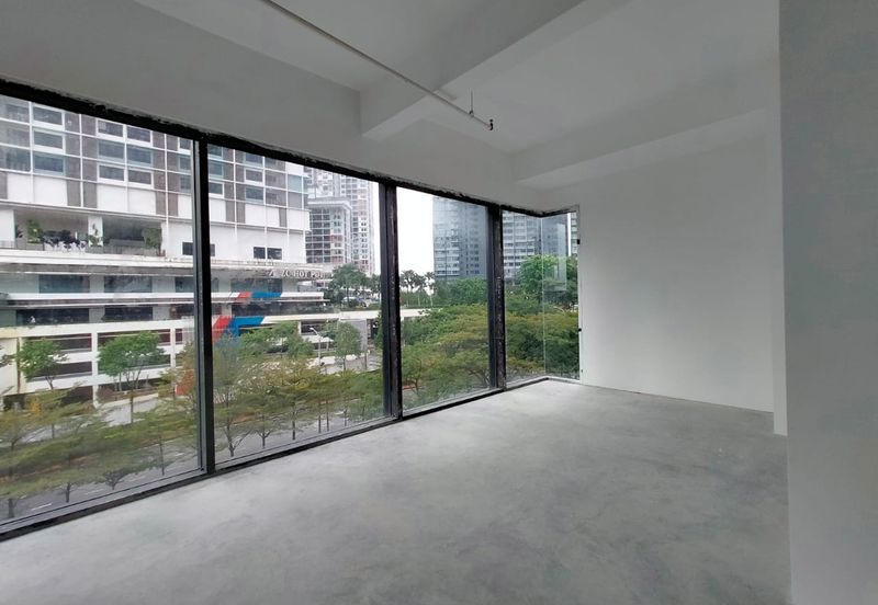 8 Premier @ i-City Finance Avenue