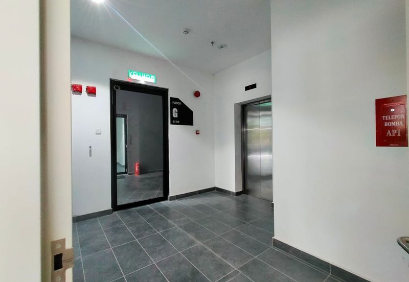 8 Premier @ i-City Finance Avenue