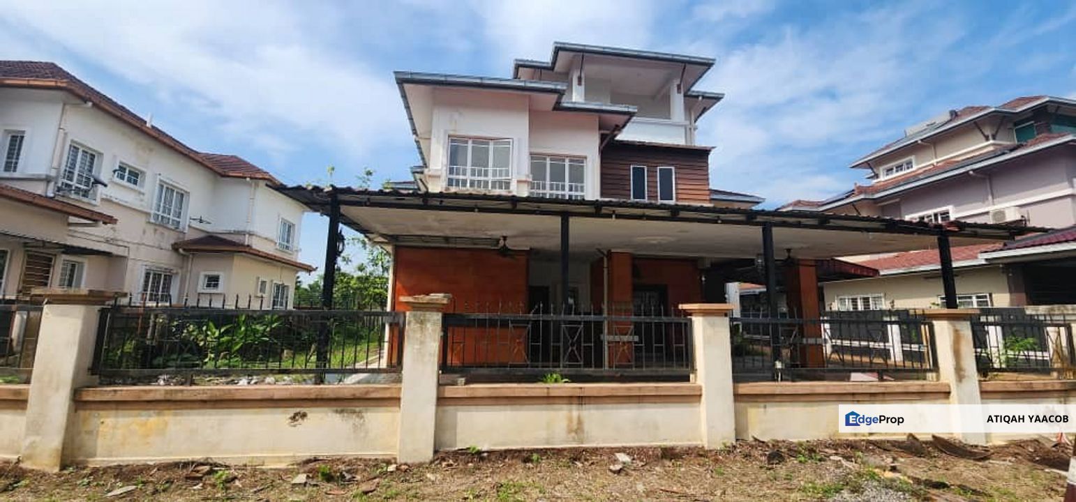 Bukit Bandaraya, Seksyen U11, Shah Alam 2.5 Storey Bungalow For Rent, Selangor, Shah Alam