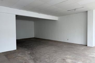 32 Avenue, Bukit Serdang