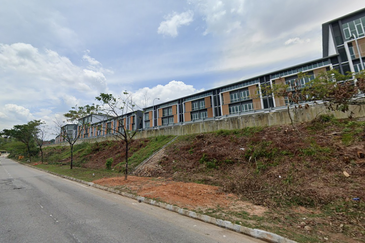 Avenue 3 @Medan Puteri