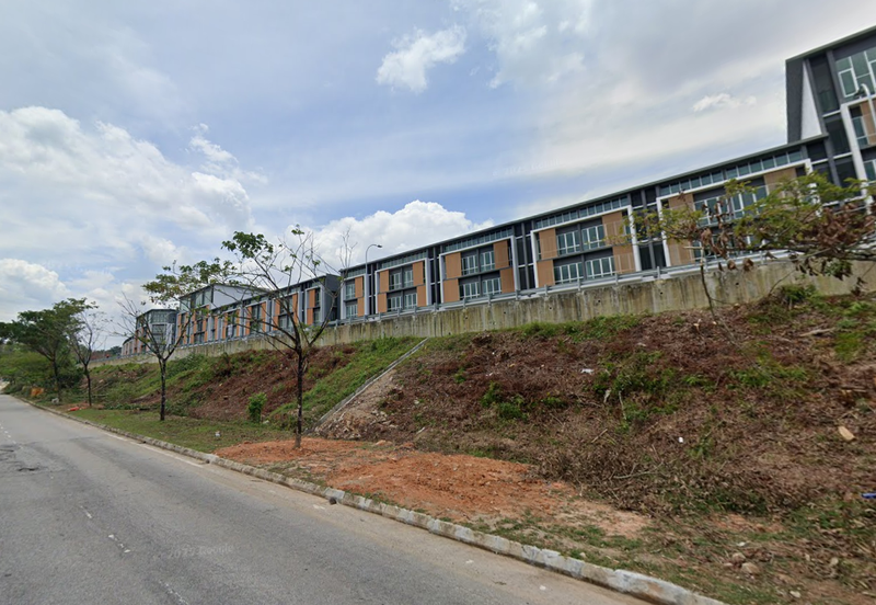 Avenue 3 @Medan Puteri