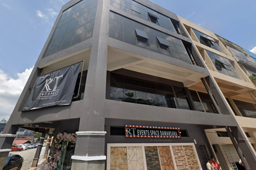 Kayu Ara Business Park, Kayu Ara