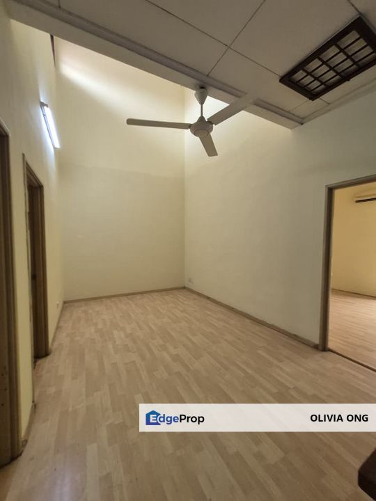  For Rent – Taman Subang Murni ✨ Spacious Layout | Good Condition | Affordable Rental, Selangor, Subang