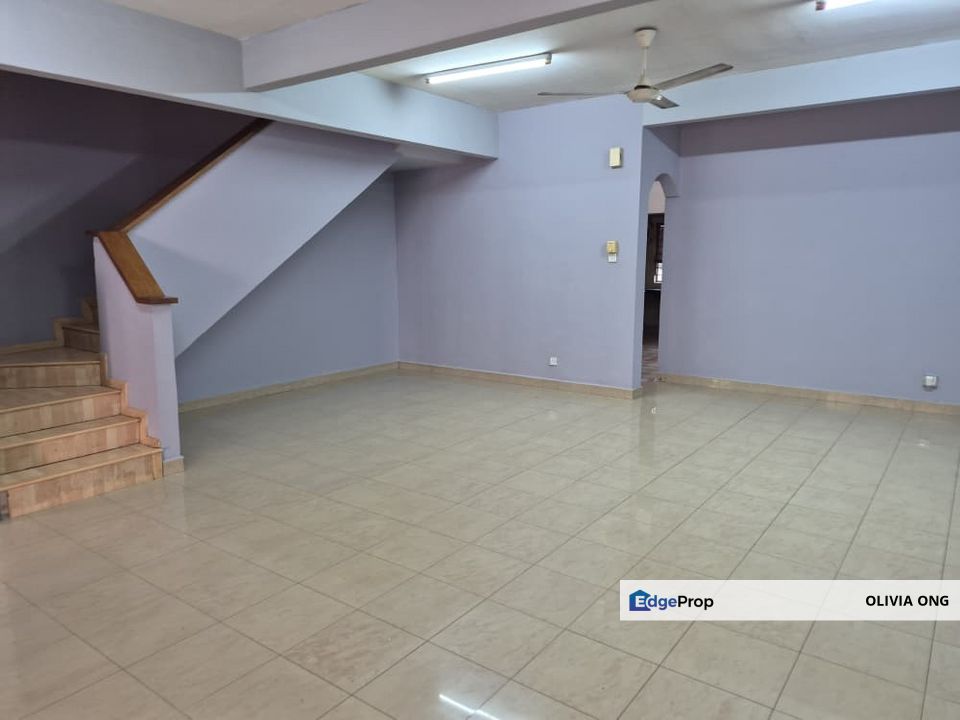  For Rent – Taman Subang Murni ✨ Spacious Layout | Good Condition | Affordable Rental, Selangor, Subang