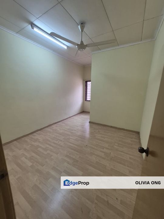  For Rent – Taman Subang Murni ✨ Spacious Layout | Good Condition | Affordable Rental, Selangor, Subang