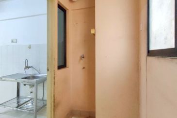 Putra Villa Kondominium