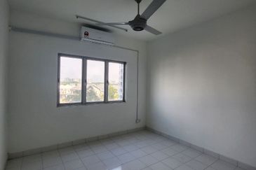For RENT: Level 3, Idaman Residensi Selangorku,  Cyberjaya (NZ)