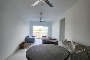 For RENT: Level 3, Idaman Residensi Selangorku,  Cyberjaya (NZ)