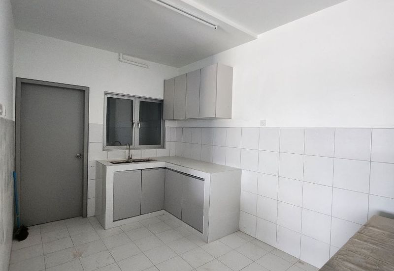 For RENT: Level 3, Idaman Residensi Selangorku,  Cyberjaya (NZ)